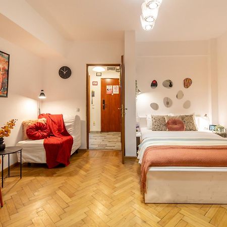2Br Apartment At Piata Natiunilor Unite: Perfect For City Center Stays Бухарест Экстерьер фото