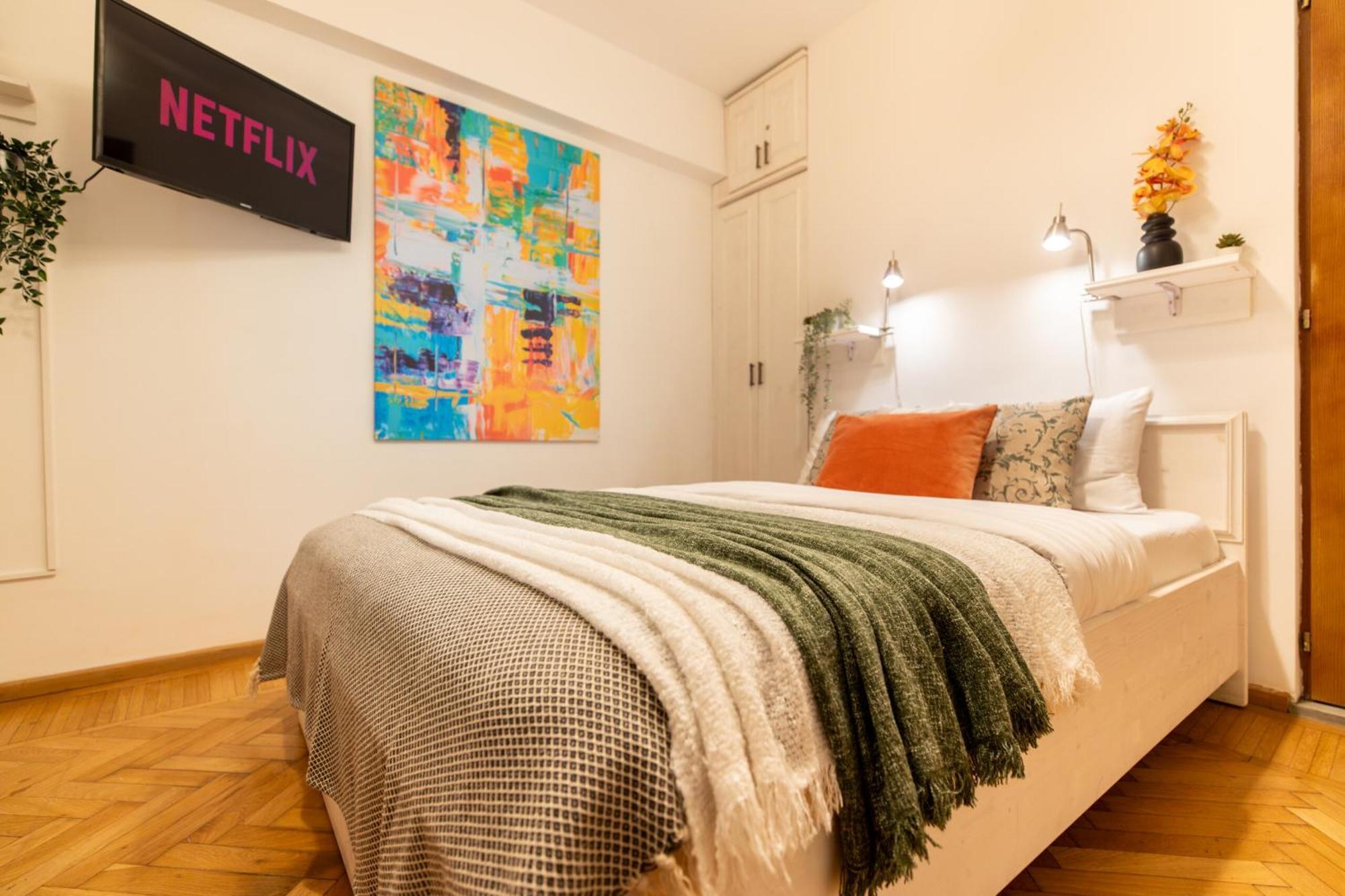 2Br Apartment At Piata Natiunilor Unite: Perfect For City Center Stays Бухарест Экстерьер фото